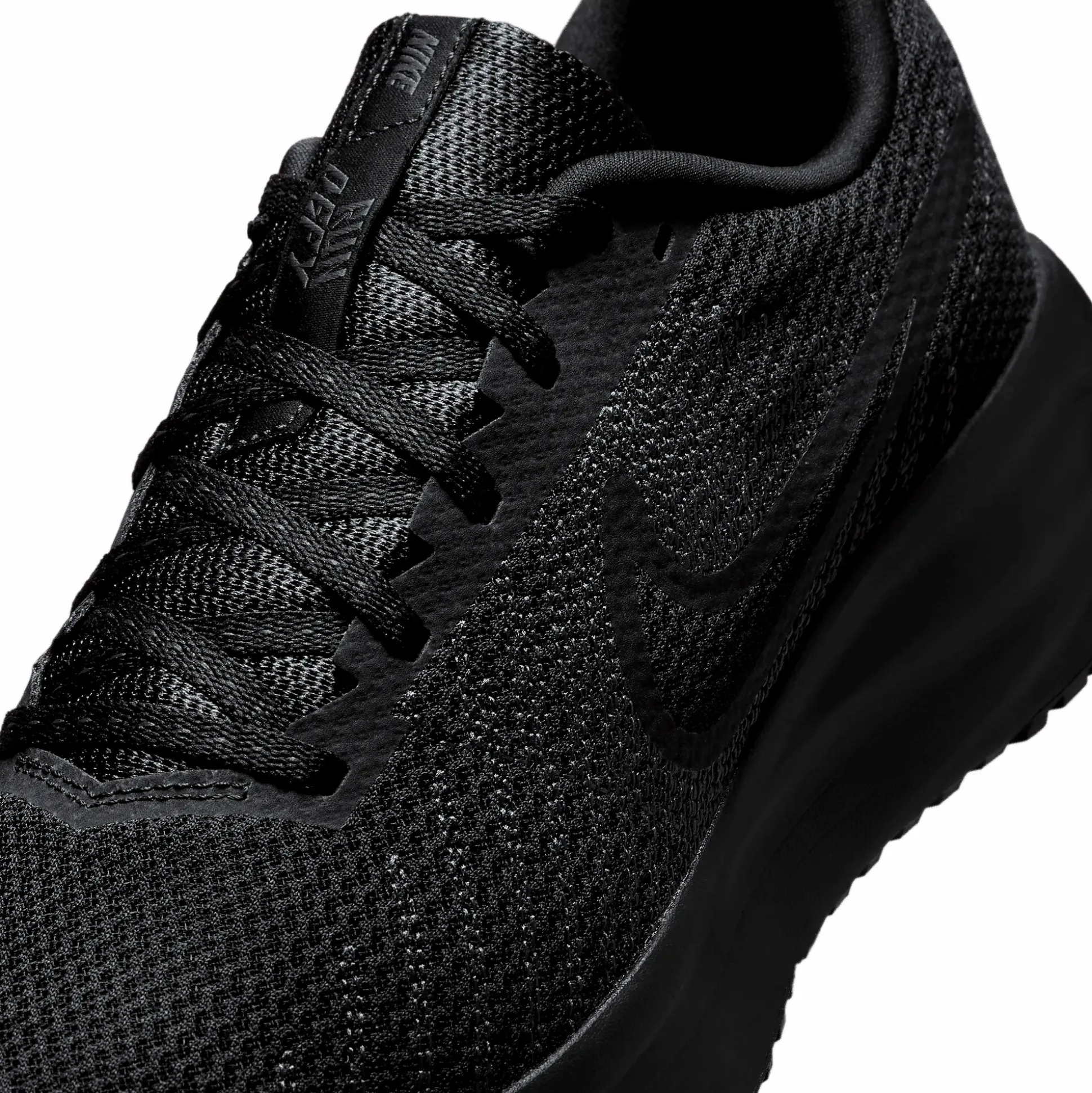 nike run defy road m